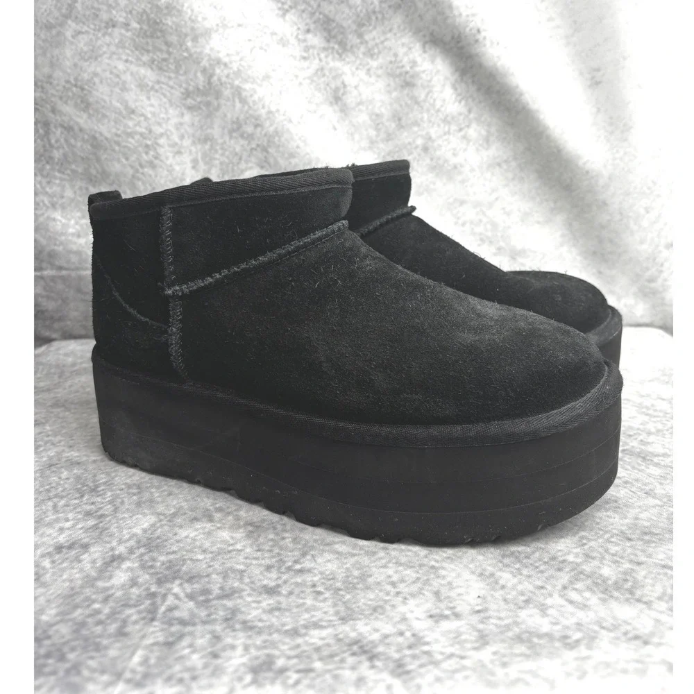 UGG Women's Classic Ultra Mini Platform Black Boots 1135092 Size 8
